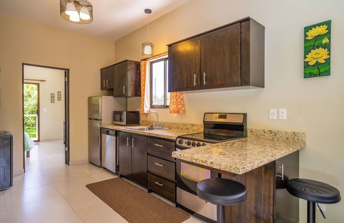 Parrita House | Toucan Villa/Dog friendly w/Pool & Wi-Fi