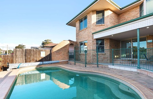 Toukley House | Toukley Gem Near Budgewoi Lake