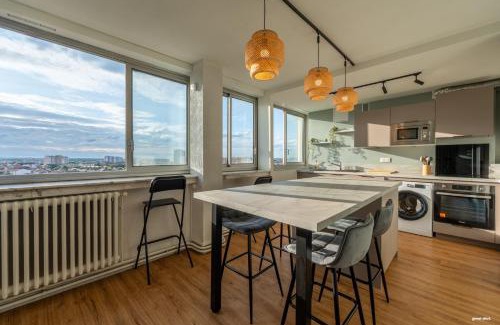 Minimes - Barriere de Paris Apartment | Toulouse Appartment 3 bedrooms balcony panoramic view - 10 min Train station & Metro