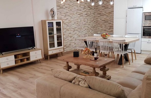 Zorraquin Cottage | Tourist house adapted for handicapped people. Groups between 12/14 people.
