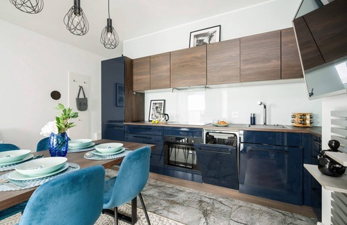 Stare Miasto District Apartment | Towarowa 39 | Spacious Apartment | Parking