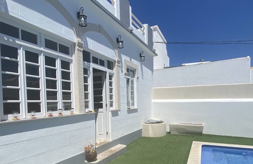 Moncarapacho e Fuseta Villa | town center,near averything,pool heated,air con,dont need car,parking car,wifi
