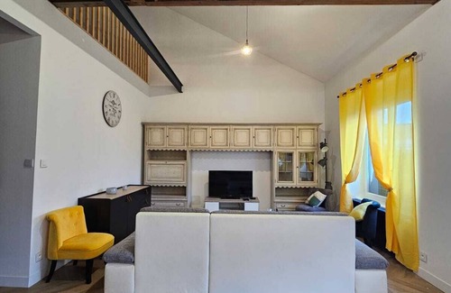 La Garnache House | Town house in the heart of La Garnache, 20min from the beaches.
