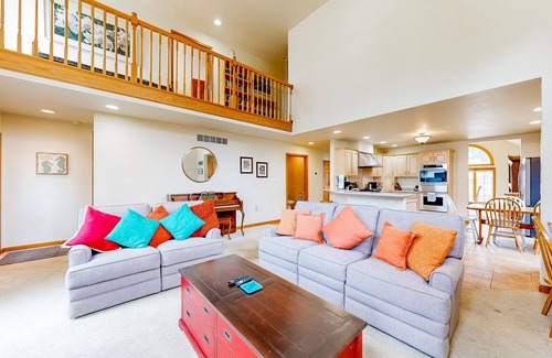 Country Club Estates House | Town of Rehoboth Beach home with fast wifi, ac, patio, & w/d - 2 dogs ok