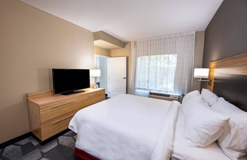 Fort Mill Hotel | TownePlace Suites by Marriott Fort Mill at Carowinds Blvd.