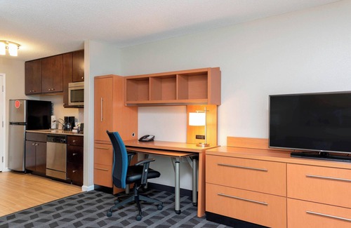 Fort Wayne Hotel | TownePlace Suites Fort Wayne North