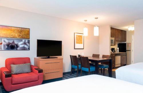Fort Wayne Hotel | TownePlace Suites Fort Wayne North