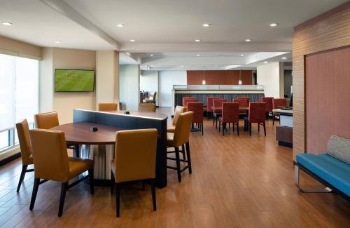 Clovis Hotel | TownePlace Suites Fresno Clovis