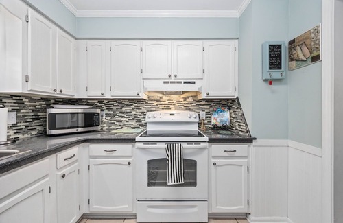 Myrtle Beach House | Townhome 1 Block from Myrtle Beach