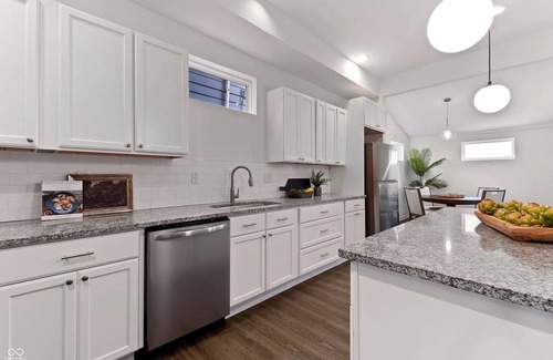 Fountain Square House | Townhome in Indianapolis - 7 minutes from downtown Indy
