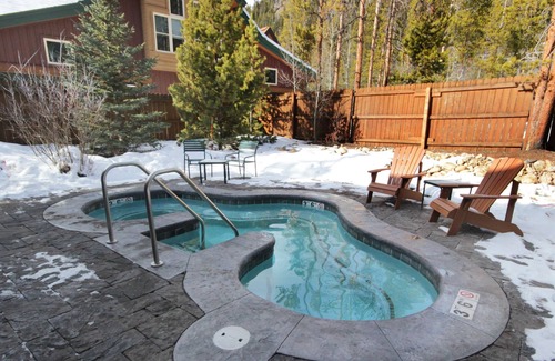 Keystone House | Townhome with Private Hot Tub, Garage and W/D and Private Grill!