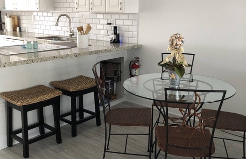Deerfield Beach House | Townhouse 2 bd/2 1/2 bath Within walking distance to everything