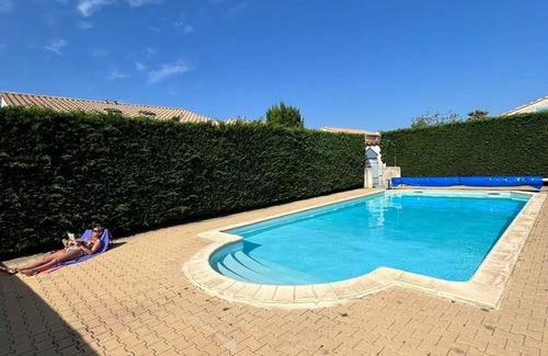 Sainte-Marie-la-Mer House | Townhouse with terrace, 6min walk to the beach