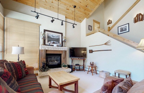 Keystone House | Townhouse Near the Slopes with Shared Heated Pool & Hot Tubs
