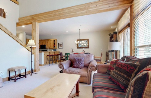 Keystone House | Townhouse Near the Slopes with Shared Heated Pool & Hot Tubs