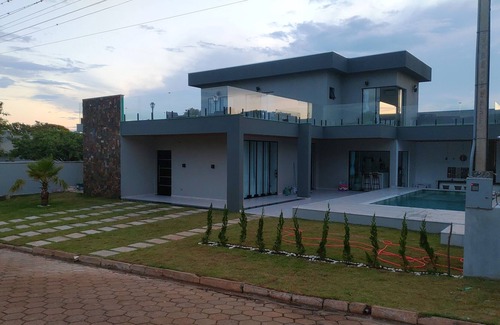 Carlopolis House | Townhouse on Ilha Bela - Carlópolis/PR