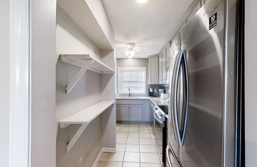 Pine Knoll Shores Condo | Townhouse Style Condo with Great Ocean View and Shared Outdoor Pool