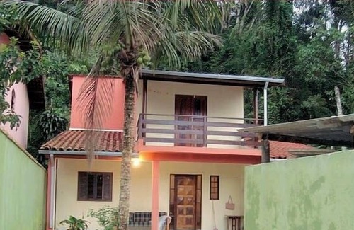 Ubatuba House | Townhouse w / 3 accom terrace rooms. 12 Paying car park. 5 cars Churrasq. covered Ubatuba