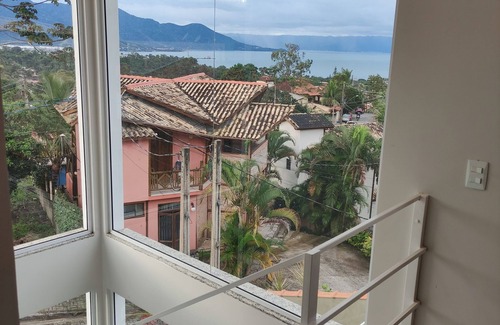Tesouro da Colina House | Townhouse with sea view