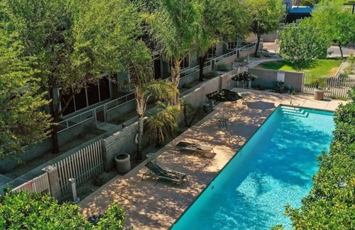 Riverside Apartment | TP12 - Mars Studio Apartment with Pool!