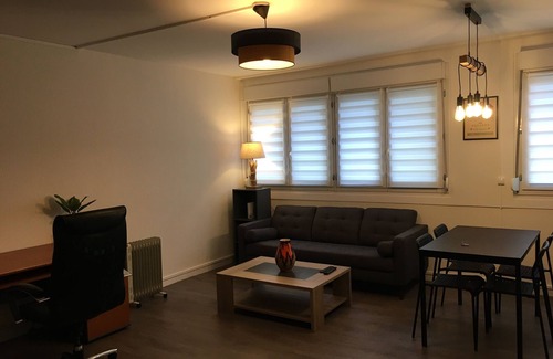 Meudon-la-Foret Apartment | Très Beaux 2 Pièces de 50m2 Proche Vélizy