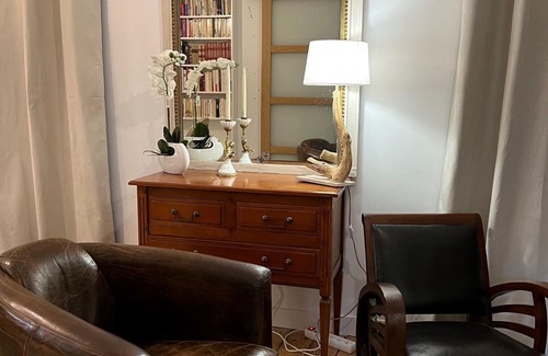 La Rochelle City Centre Apartment | Très Bien Situé et Plein de Charme