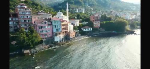Akcaabat Villa | Trabzon 4 storey Villa-House by the sea - Denize sıfır 4 katlı müstakil Villa - Ev