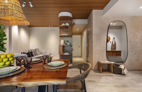 Dominicus Apartment | Tracadero Luxury 3 Apt, 2 Bedrooms.