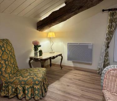 Nanteuil-en-Vallee Bed & Breakfast | Tracie's
