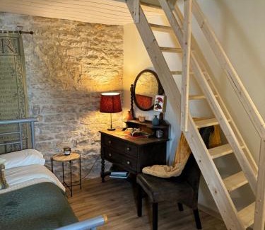 Nanteuil-en-Vallee Bed & Breakfast | Tracie's