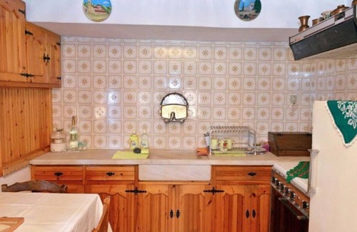 Arachova Ski Chalet | Traditional Arachova Chalet-2min from the center(Pet-friendly)