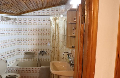 Arachova Ski Chalet | Traditional Arachova Chalet-2min from the center(Pet-friendly)