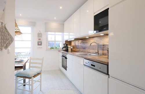 Carolinensiel House | Tradition meets modernity: captain's house on the Friedrichschleuse *