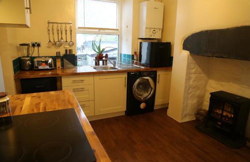 Rhiwbryfdir House | Traditional 19th Century Slate Miners Cottage