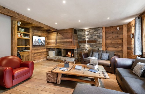 Le Raffort Ski Chalet | Traditional Chalet with Jacuzzi and Sauna in Méribel-Les Allues