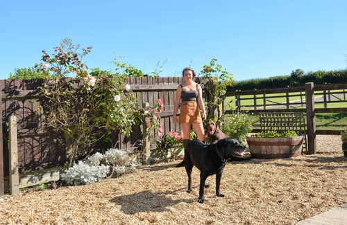 Bridport Cottage | Traditional cottage with spacious enclosed garden close to Bridport & beaches