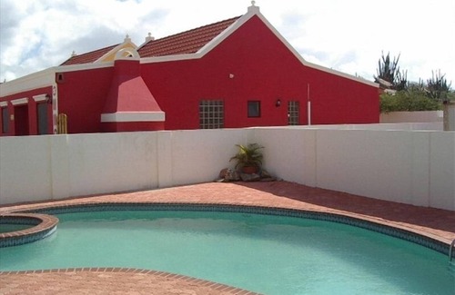 Calbas Plaza Residences House | Traditional Cunucu House in Calbas Plaza Aruba
