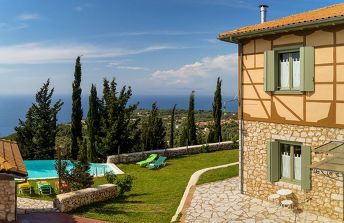 Tsoukaladhes Villa | Traditional Ecovilla, Private Pool, Stunning Sea Views, 5 Min From Best Beaches