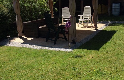 Saint-Mayeux Cottage | Traditional Farmhouse Gite at the heart of Brittany (Sleeps 1-5 in 2 Bedrooms)