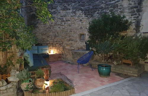 Junas House | Traditional house in the heart of a typical southern village 30 minutes from the sea.