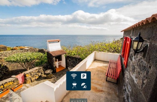 Calheta de Nesquim Cottage | Traditional House on the Pico Island, Azores MyStay