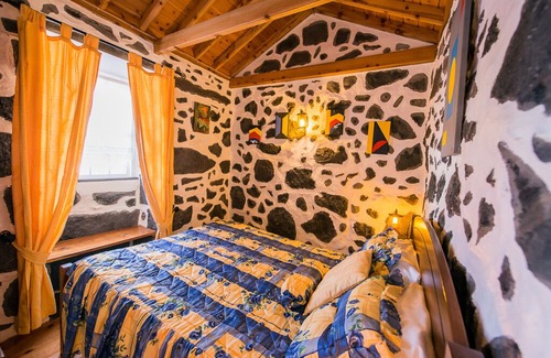 Calheta de Nesquim Cottage | Traditional House on the Pico Island, Azores, by iZiBookings