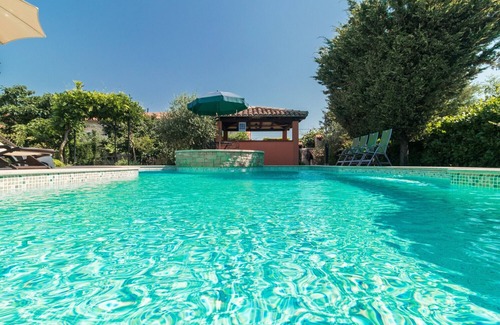 Valdebek Apartment | Traditional Istrian House - Apartment with swimming pool- 15 min from Kamenjak