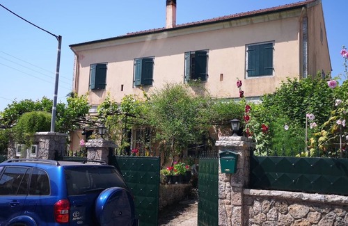 Dafnata House | Traditional Mansion Boua
