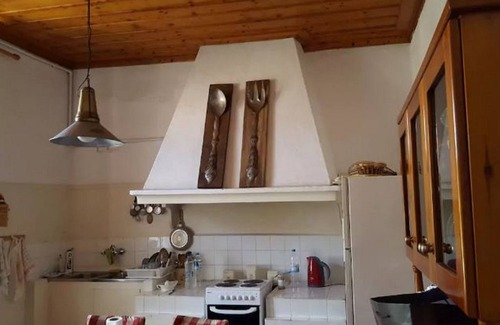 Spetses Apartment | TRADITIONAL OLD MANSION IN THE ISLAND OF SPETSES, WITH SEA VIEW.
