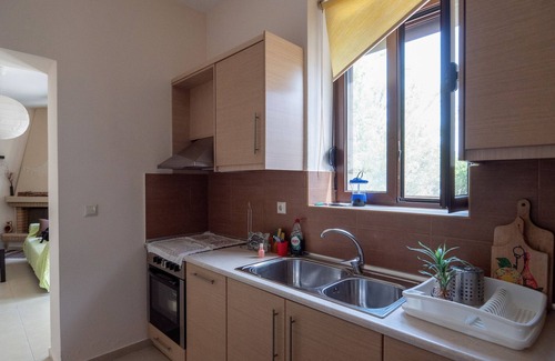 Agios Vasileios House | Traditional Stone Home 30 min. from famous Beaches