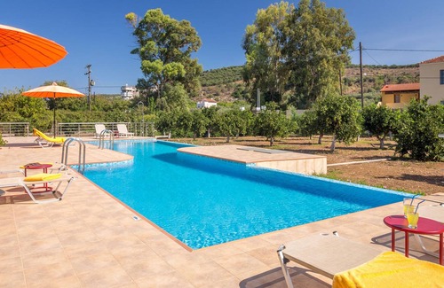 Apokoronas Villa | Traditional Stone Villa with 6 bedrooms and private pool