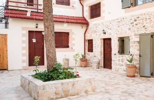 Tymbaki Villa | Traditional Stone Villa - Priotissa