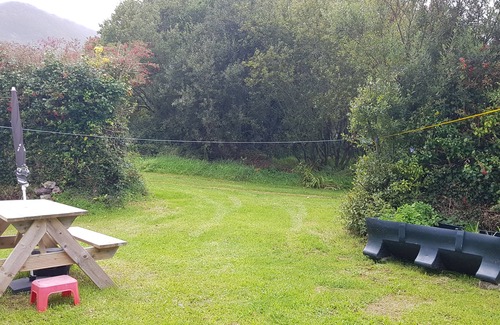 Castlegregory Cottage | Traditional stradbally country cottage in village location close to beach
