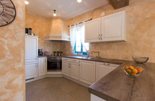Kras Villa | Traditional style Villa Maša* with a pool and a 'tavern' on Krk